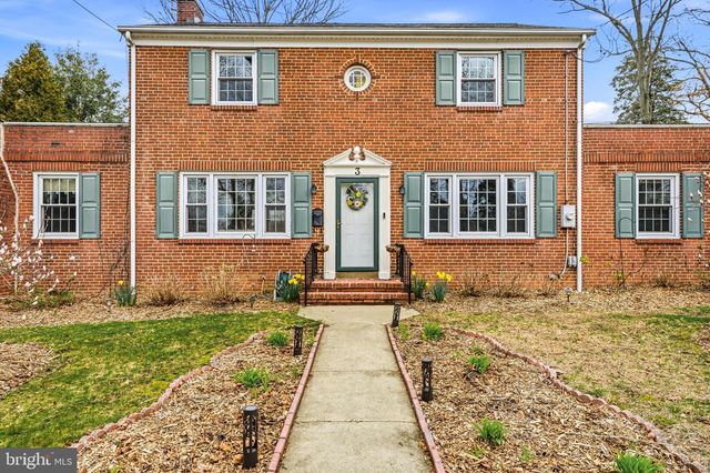 3 SAINT DAVIDS RD, Cherry Hill, NJ 08002