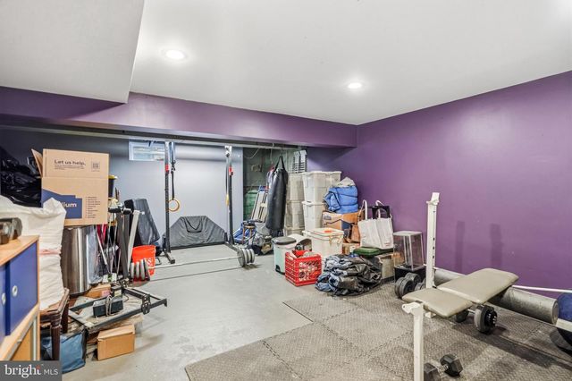 3 SAINT DAVIDS RD, Cherry Hill, NJ 08002