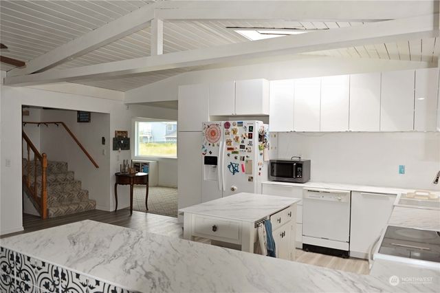 381 Ocean Shores Boulevard NW, Ocean Shores, WA 98569