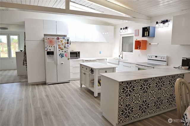 381 Ocean Shores Boulevard NW, Ocean Shores, WA 98569