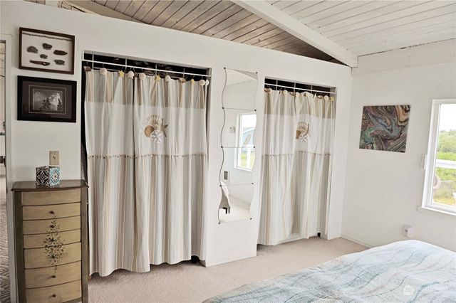 381 Ocean Shores Boulevard NW, Ocean Shores, WA 98569