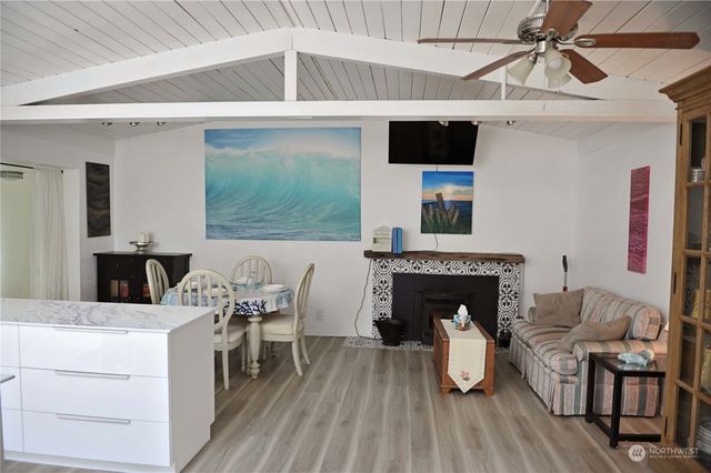 381 Ocean Shores Boulevard NW, Ocean Shores, WA 98569