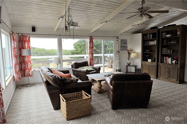 381 Ocean Shores Boulevard NW, Ocean Shores, WA 98569