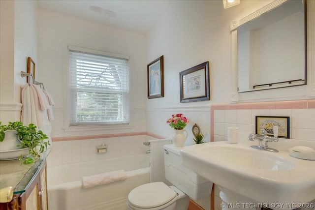 2258 S Delaware Court, Tulsa, OK 74114