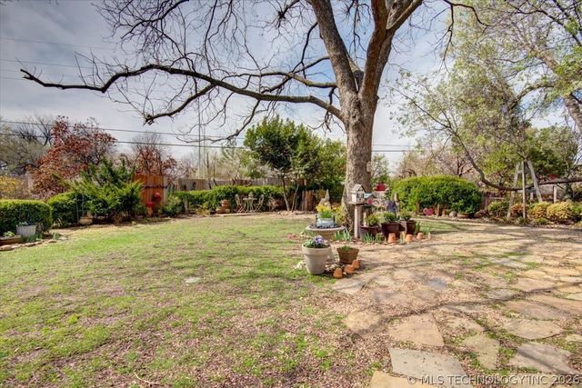2258 S Delaware Court, Tulsa, OK 74114