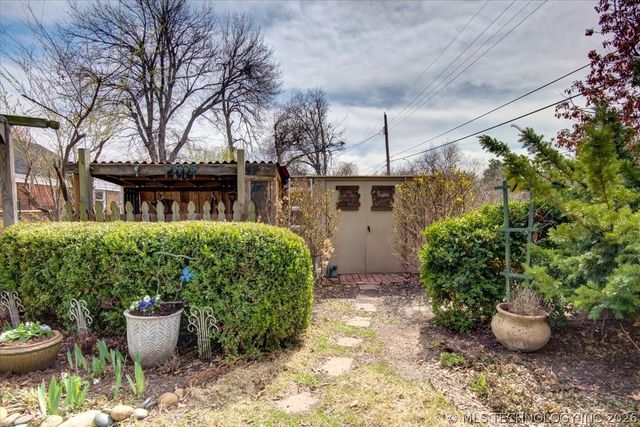 2258 S Delaware Court, Tulsa, OK 74114