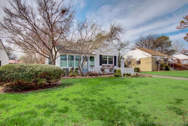 2258 S Delaware Court, Tulsa, OK 74114