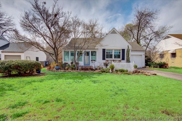 2258 S Delaware Court, Tulsa, OK 74114