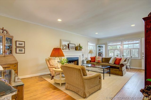 2258 S Delaware Court, Tulsa, OK 74114