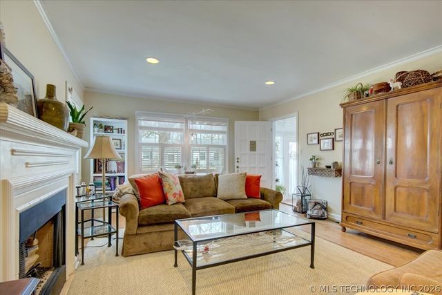 2258 S Delaware Court, Tulsa, OK 74114
