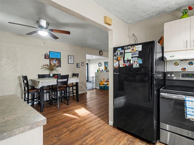 2737 JAY PLACE 4, Sarasota, FL 34235