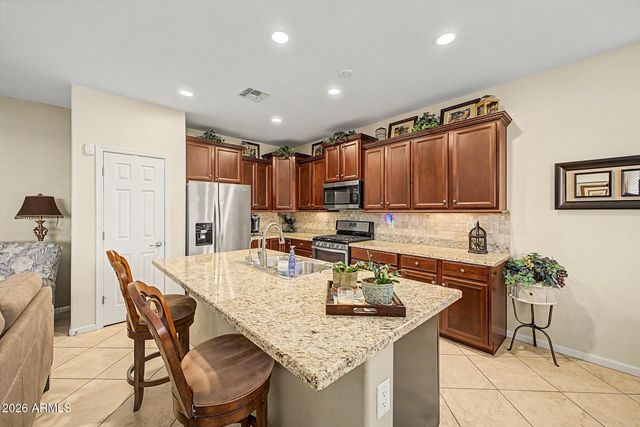 41975 W ELLINGTON Lane, Maricopa, AZ 85138