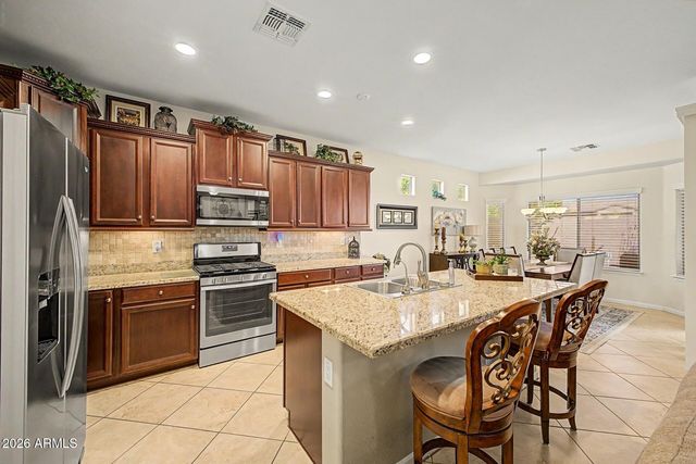 41975 W ELLINGTON Lane, Maricopa, AZ 85138