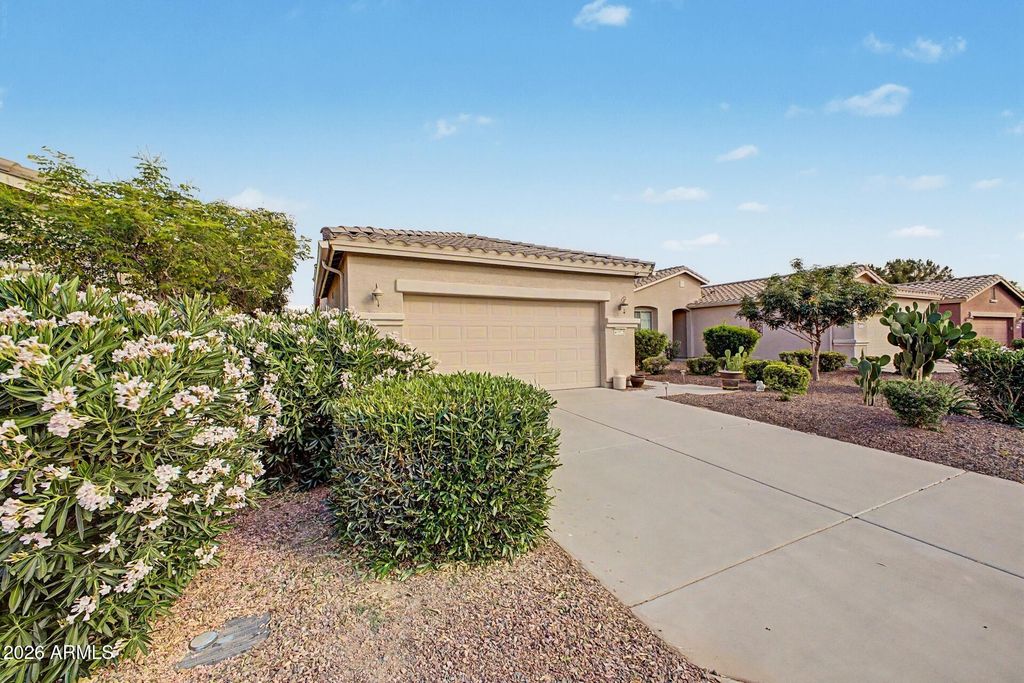 41975 W ELLINGTON Lane, Maricopa, AZ 85138 — photo 2