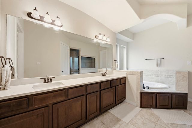 13929 North Lake Branch Lane, Houston, TX 77044