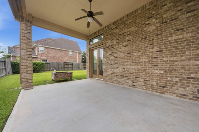 13929 North Lake Branch Lane, Houston, TX 77044