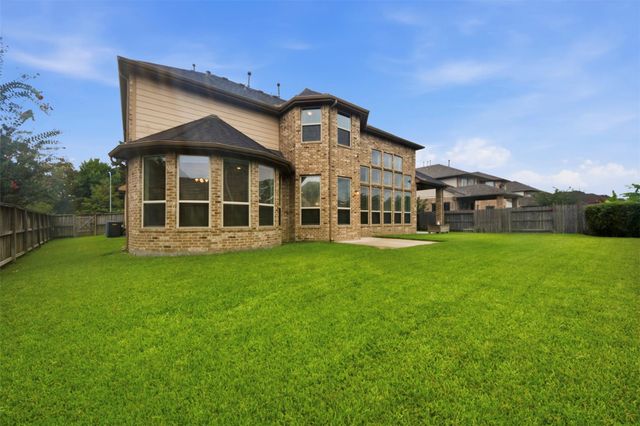 13929 North Lake Branch Lane, Houston, TX 77044
