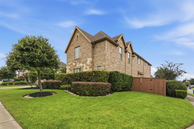 13929 North Lake Branch Lane, Houston, TX 77044