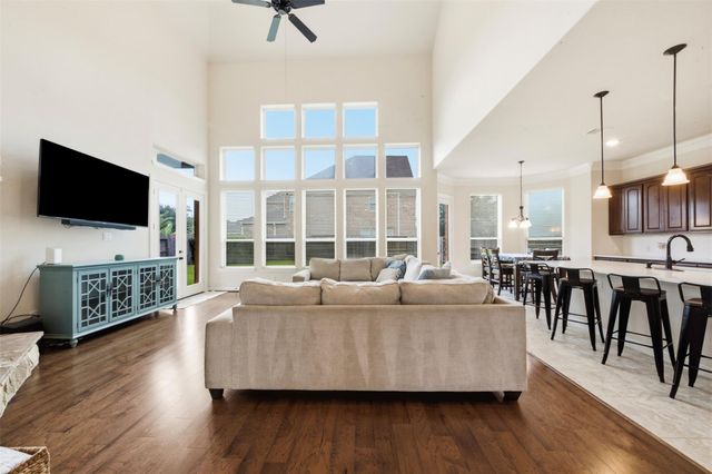 13929 North Lake Branch Lane, Houston, TX 77044