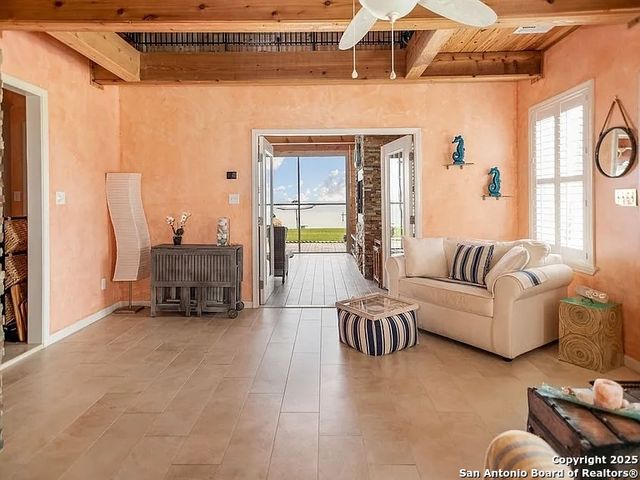 112 Wedig, Port Lavaca, TX 77979