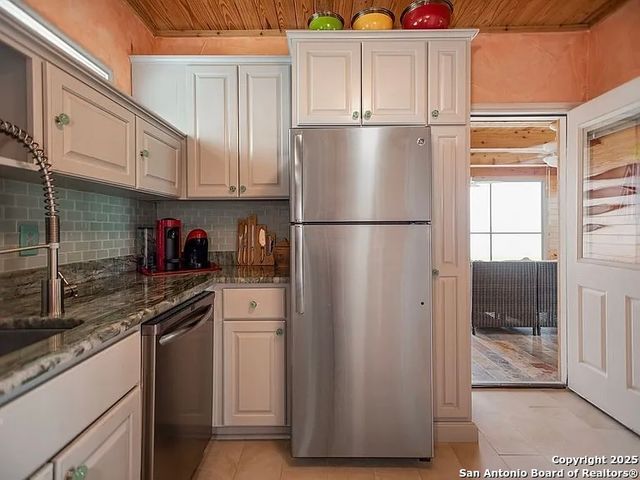 112 Wedig, Port Lavaca, TX 77979