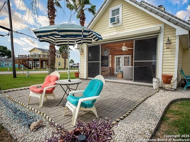 112 Wedig, Port Lavaca, TX 77979