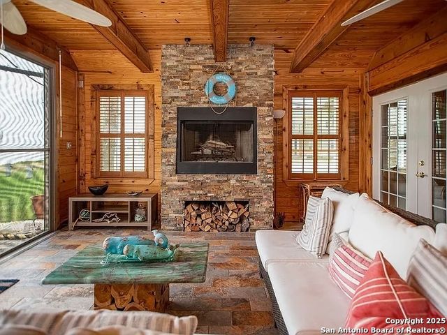 112 Wedig, Port Lavaca, TX 77979