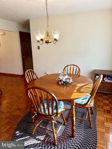 5165 GREENVILLAGE ROAD, Chambersburg, PA 17202