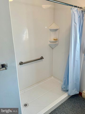 5165 GREENVILLAGE ROAD, Chambersburg, PA 17202