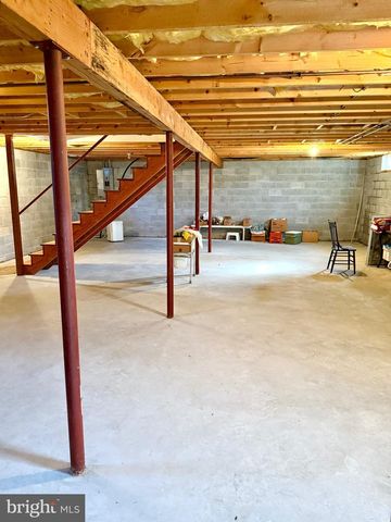 5165 GREENVILLAGE ROAD, Chambersburg, PA 17202