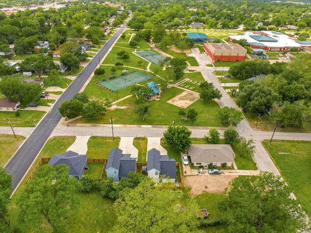 507 N Logan Avenue, Bryan, TX 77803
