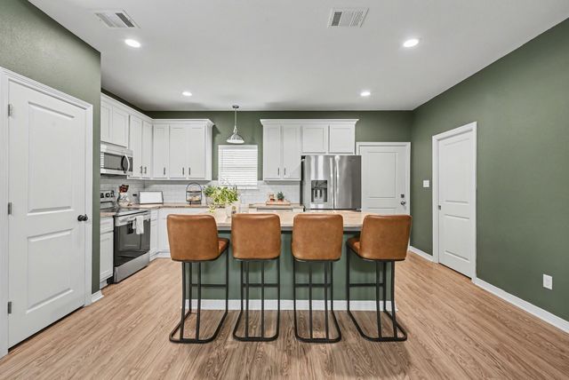507 N Logan Avenue, Bryan, TX 77803