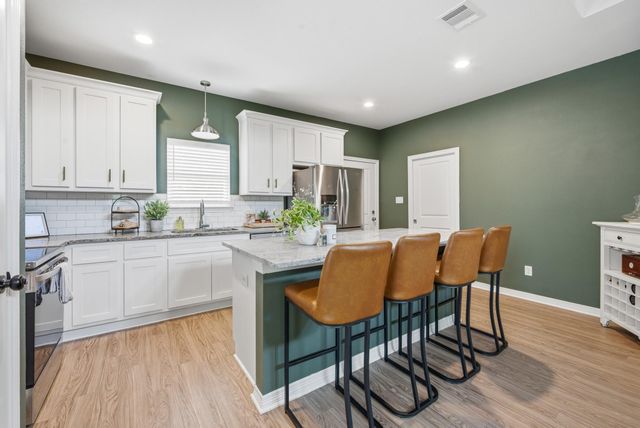 507 N Logan Avenue, Bryan, TX 77803