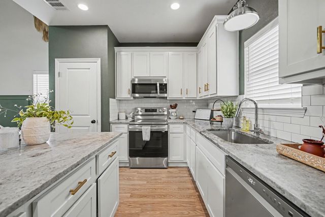507 N Logan Avenue, Bryan, TX 77803