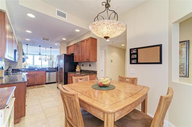 611 RIVIERA DUNES WAY 403, Palmetto, FL 34221