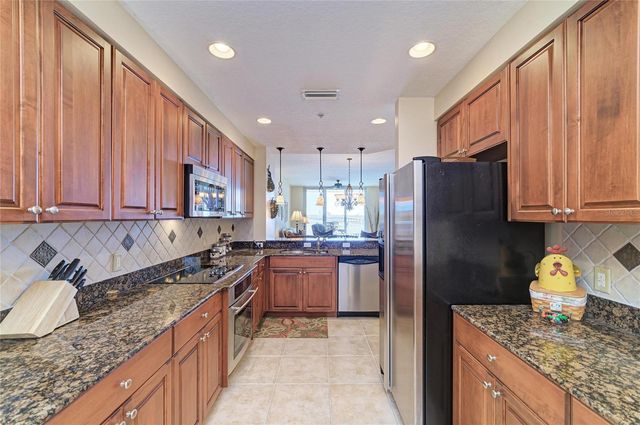 611 RIVIERA DUNES WAY 403, Palmetto, FL 34221