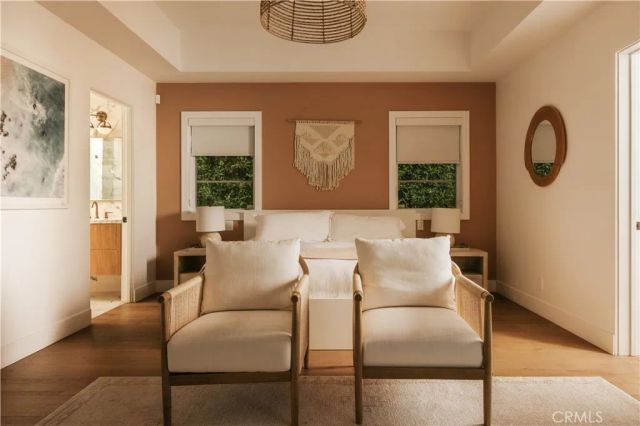 1111 S Plymouth Boulevard, Los Angeles, CA 90019