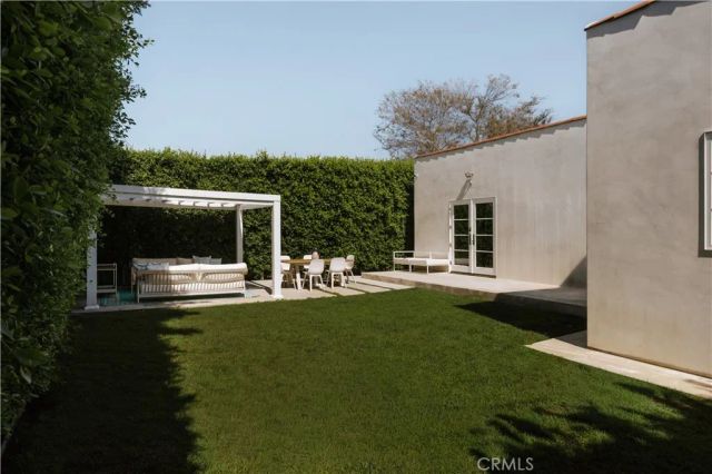 1111 S Plymouth Boulevard, Los Angeles, CA 90019