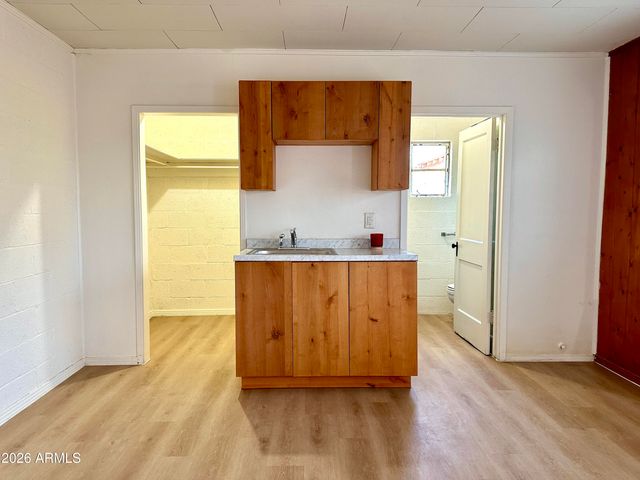 591 W CENTRAL Avenue, Coolidge, AZ 85128