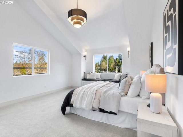 8206 Sw 46th Ave, Portland, OR 97219