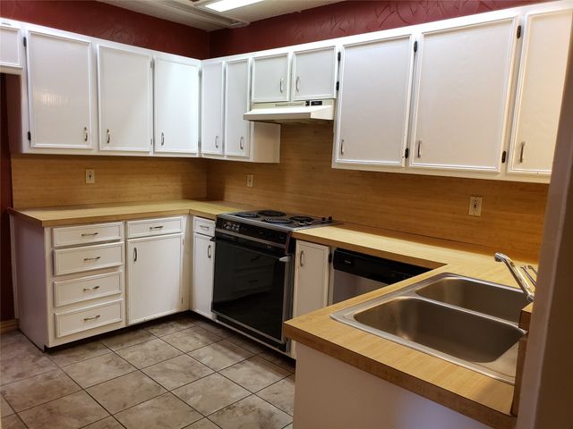 662 Prairie Dell Street, Lewisville, TX 75067