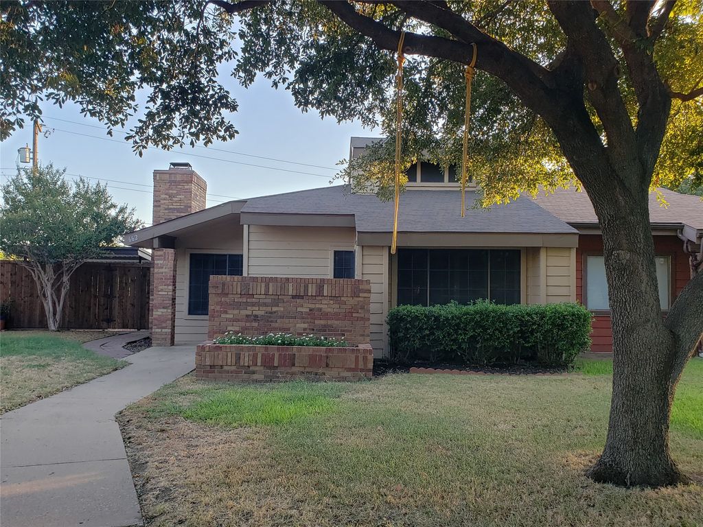 662 Prairie Dell Street, Lewisville, TX 75067