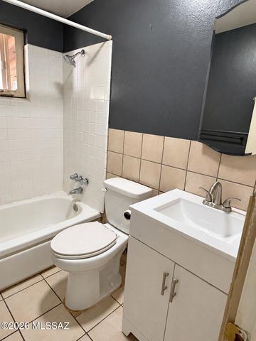 1701 W Root Lane, Tucson, AZ 85705