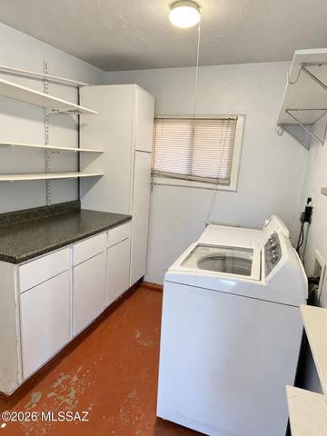 1701 W Root Lane, Tucson, AZ 85705