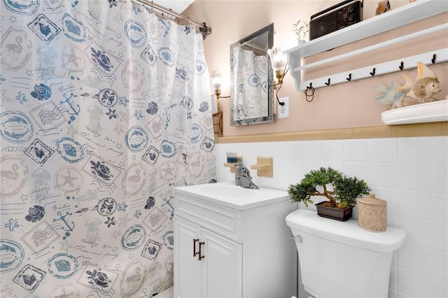 1570 NE 15th St, Homestead, FL 33033