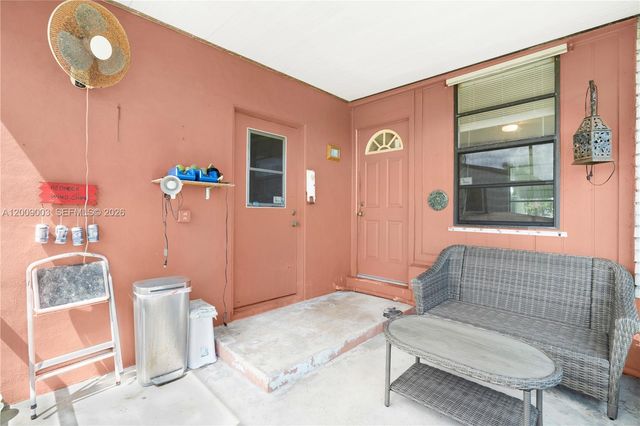 1570 NE 15th St, Homestead, FL 33033