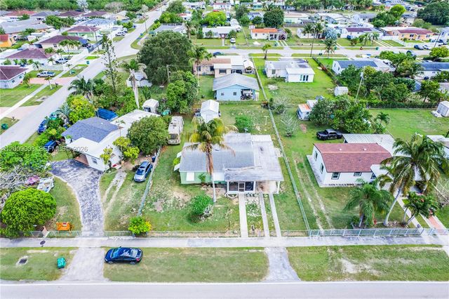 1570 NE 15th St, Homestead, FL 33033