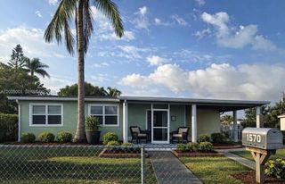 1570 NE 15th St, Homestead, FL 33033