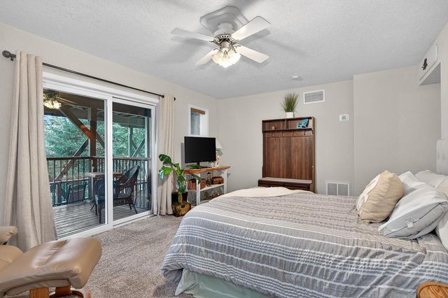 4381 Lakeridge Dr, Pollock Pines, CA 95726