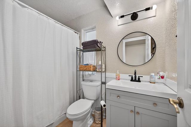 4381 Lakeridge Dr, Pollock Pines, CA 95726